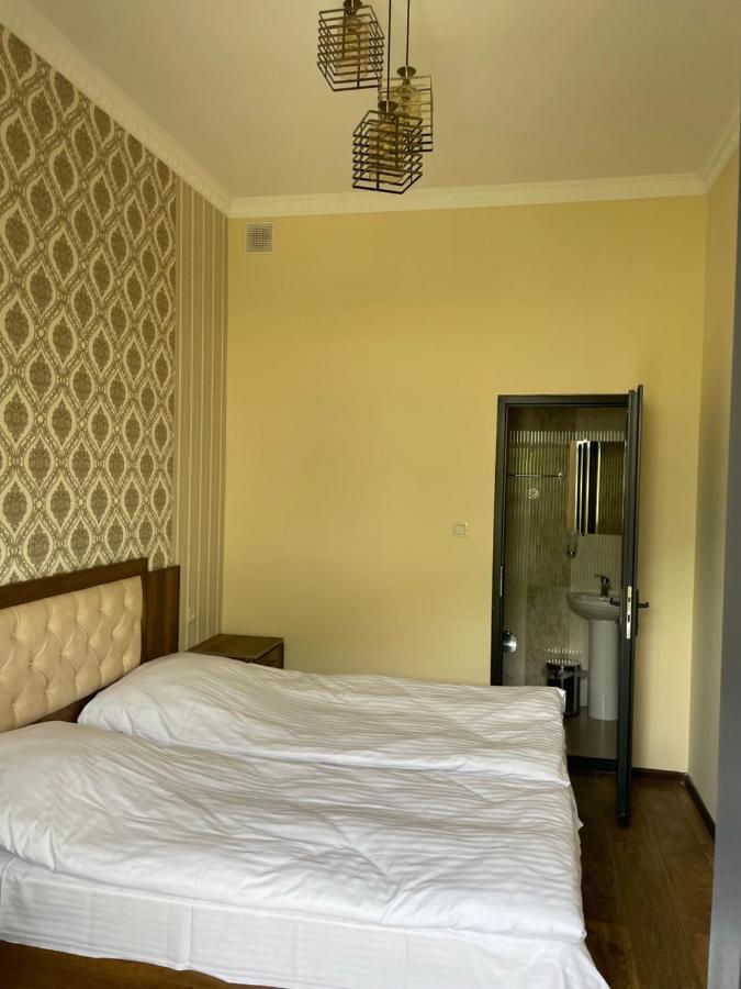 Yolyans Hotel กอริส ภายนอก รูปภาพ
