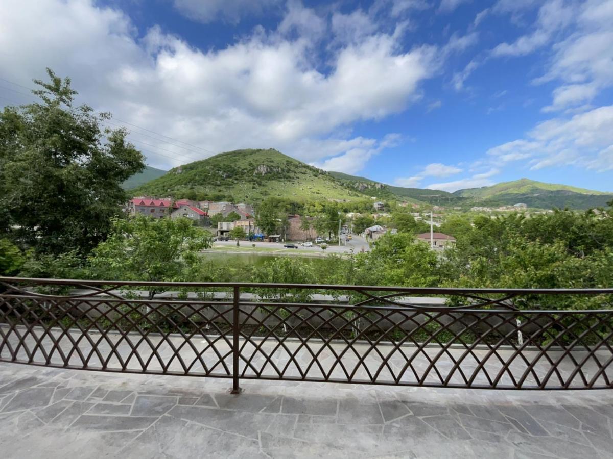 Yolyans Hotel กอริส ภายนอก รูปภาพ