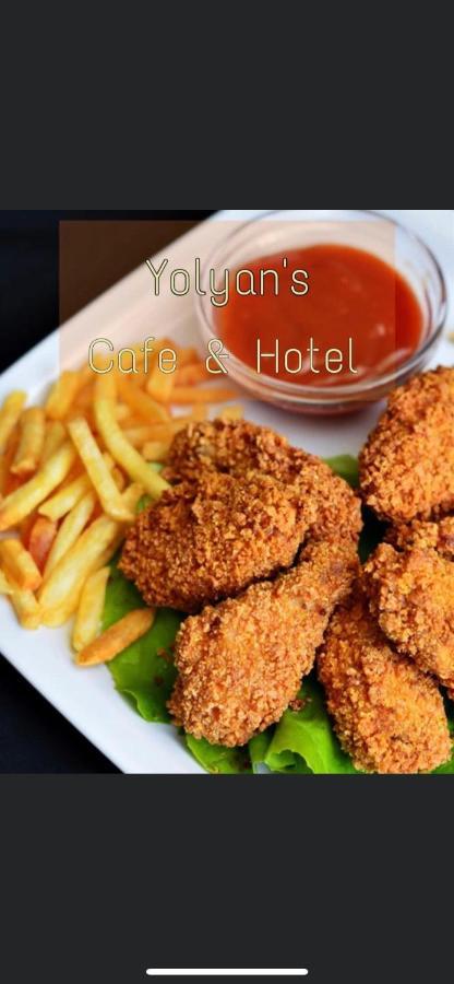 Yolyans Hotel กอริส ภายนอก รูปภาพ